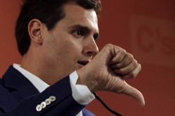 &iquest;A qu&eacute; juega ahora Rivera.......?