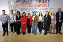 Abre en Torrelavega la exposición que repasa la labor de AMAT para celebrar sus 40 años "salvando vidas"