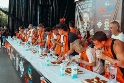 Ambrosero celebrar&aacute; este domingo el V Campeonato Mundial de Comedores de Sobaos