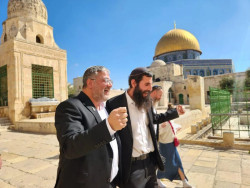 Ben Gvir reza en la Explanada de las Mezquitas a pesar de la prohibici&oacute;n en vigor