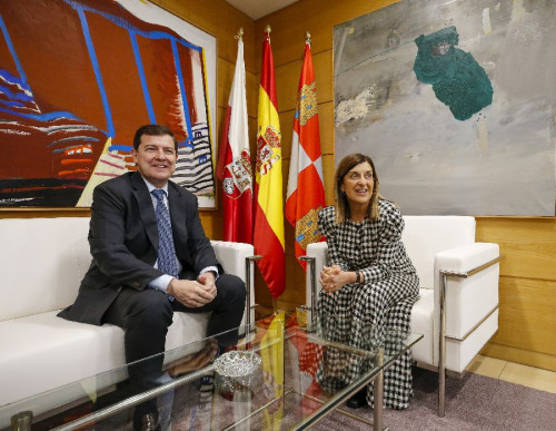 Buruaga ante la paralización de las obras del AVE a Cantabria respomde con un "ya está bien"