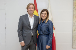 Buruaga y Diestro analizan la construcción de una piscina cubierta climatizada en Puente San Miguel