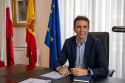 Casares destaca el compromiso del Gobierno de España para "hacer realidad" la integración ferroviaria en Santander