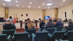 Condenada la presidenta de Radio Taxi y siete taxistas m&aacute;s por increpar y agredir a un conductor de Cabify en el Seve