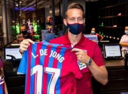 De Jong: "Tengo muy buena conexi&oacute;n con Memphis, nos entendemos sin palabras"