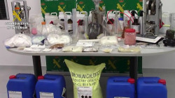 Desmantelan dos laboratorios de drogas sint&eacute;ticas que se vend&iacute;an por Internet en Menorca