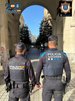 Detenidas dos mujeres y una menor por robar 25 perfumes valorados en 2.365 euros en una tienda de Santander