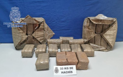 Detienen a un traficante de drogas en La Isleta que ten&iacute;a 33 kilos de hach&iacute;s en su casa