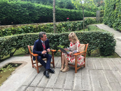 Dr. Crespo Garc&iacute;a: &ldquo;Nosotros adem&aacute;s de curar al enfermo queremos eliminar la enfermedad&rdquo;