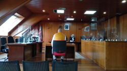 El acusado de abusar de su hija de 15 a&ntilde;os lo reconoce y acepta dos a&ntilde;os de c&aacute;rcel