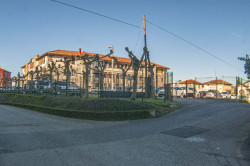 El alcalde de Torrelavega Javier López Estrada  pedirá a Interior la rehabilitación del cuartel y rechaza su traslado