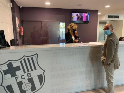 El precandidato Jordi Farr&eacute; presenta la moci&oacute;n de censura contra Bartomeu y `Manifest Blaugrana` se suma