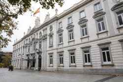 El Supremo confirma la condena a una extrabajadora de un banco que estaf&oacute; 5,6 millones con productos financieros falsos