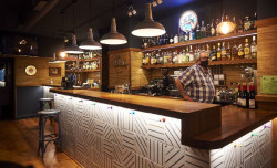 El Supremo revoca la sentencia del TSJC que anul&oacute; el cierre del interior de la hosteler&iacute;a en noviembre de 2020