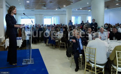 &iexcl;Es la sucesi&oacute;n de Revilla malditos!, no los Presupuestos Generales de Cantabria.   Carlos Magdalena