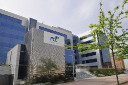FCC gan&oacute; 128 millones hasta junio, un 58,7% m&aacute;s, y elev&oacute; ingresos con m&aacute;s de 5.000 millones