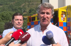 Feijóo pide el despliegue del Ejército en los incendios y más medios ante una "crisis nacional": "Queda lo peor"