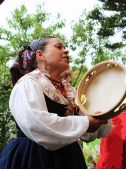 Gobierno muestra su pesar por el fallecimiento de Conchi García, que deja "un legado excepcional" en música tradicional