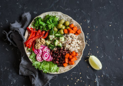Investigadores observan que el d&eacute;ficit nutricional de la dieta vegana puede repercutir en la salud &oacute;sea