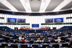 La Euroc&aacute;mara respalda recortar la entrada de acero sin arancel y gravar un 50% el resto ante el exceso global