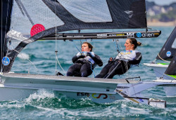 Las espa&ntilde;olas Paula Barcel&oacute; y Mar&iacute;a Cantero, subcampeonas del mundo de 49er FX