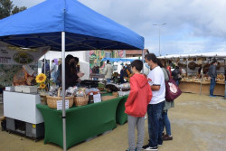 Liencres acoge a 40 productores y artesanos en un mercado agroalimentario este jueves y viernes