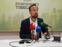 López Estrada ve "imprescindible" que se pongan "los medios necesarios" para acabar con los tiroteos en Torrelavega