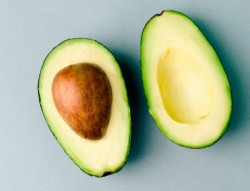 Los aguacates modifican la distribuci&oacute;n de la grasa abdominal en las mujeres