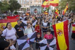 M&aacute;s de 16.000 alumnos vuelven ma&ntilde;ana al cole en Ceuta entre la incertidumbre, medidas de seguridad y la visita de Tol&oacute;n