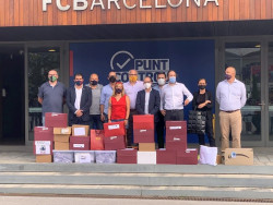 `M&eacute;s que una Moci&oacute;` entrega 20.687 firmas para ser validadas y votar el cese de Bartomeu