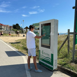 Noja instala siete pantallas informativas táctiles para vecinos y visitantes