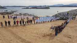 Otra vez en la escollera, por Javier Gómez-Acebo Lasso