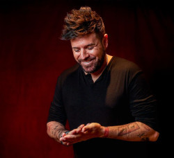 Pablo L&oacute;pez recala hoy en el Palacio de Festivales con su gira `El ni&ntilde;o del espacio`