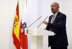 Pascual vaticina un horizonte "todav&iacute;a mucho m&aacute;s negativo" en la huelga m&eacute;dica ante la "incapacidad" de la ministra