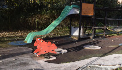 Piélagos renovará el parque infantil de La Atalaya para convertirlo en un punto de encuentro intergeneracional