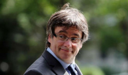 Puigdemont permite que su marioneta S&aacute;nchez siga de presidente a cambio de concesiones estatales.  Carlos Magdalena