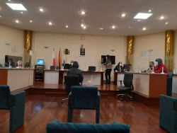 Rebajan a 25 y 21 a&ntilde;os la petici&oacute;n de c&aacute;rcel para los dos acusados de la muerte del anciano en el garaje