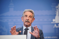 Revilla dice que sería "una auténtica catástrofe" que Aspla se marchara de Cantabria