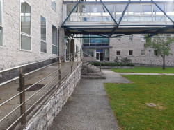 Se enfrenta a siete años por agredir sexualmente a una mujer mientras dormía tras consumir alcohol, medicinas y droga