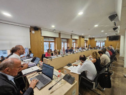 Torrelavega aprueba subir impuestos como el IBI o el agua para cubrir el coste de los servicios ante la inflación