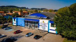 Torrelavega invertirá 185.500 euros en mejorar la eficiencia energética de la piscina de La Lechera