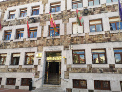 Torrelavega Sí exige un diálogo entre administraciones para solucionar la falta de personal en el CEPA Caligrama