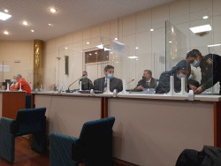  Un acusado de la muerte del anciano en el garaje admite los hechos e implica a su hermano, que lo niega