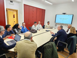 Un estudio del tráfico de Torrelavega recomienda 20 segundos más de semáforos en verde y reordenar glorietas