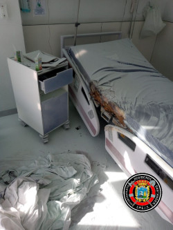 Un herido y ocho asistidos por humo al incendiarse el colchón de una cama en Valdecilla